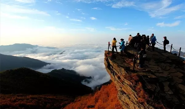 关中印象*陕西袁家村太白山九龙山动车三日游