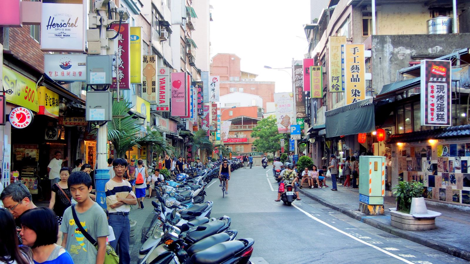香港飛桃園   A台灣·台北-台東-高雄環島直航7日遊